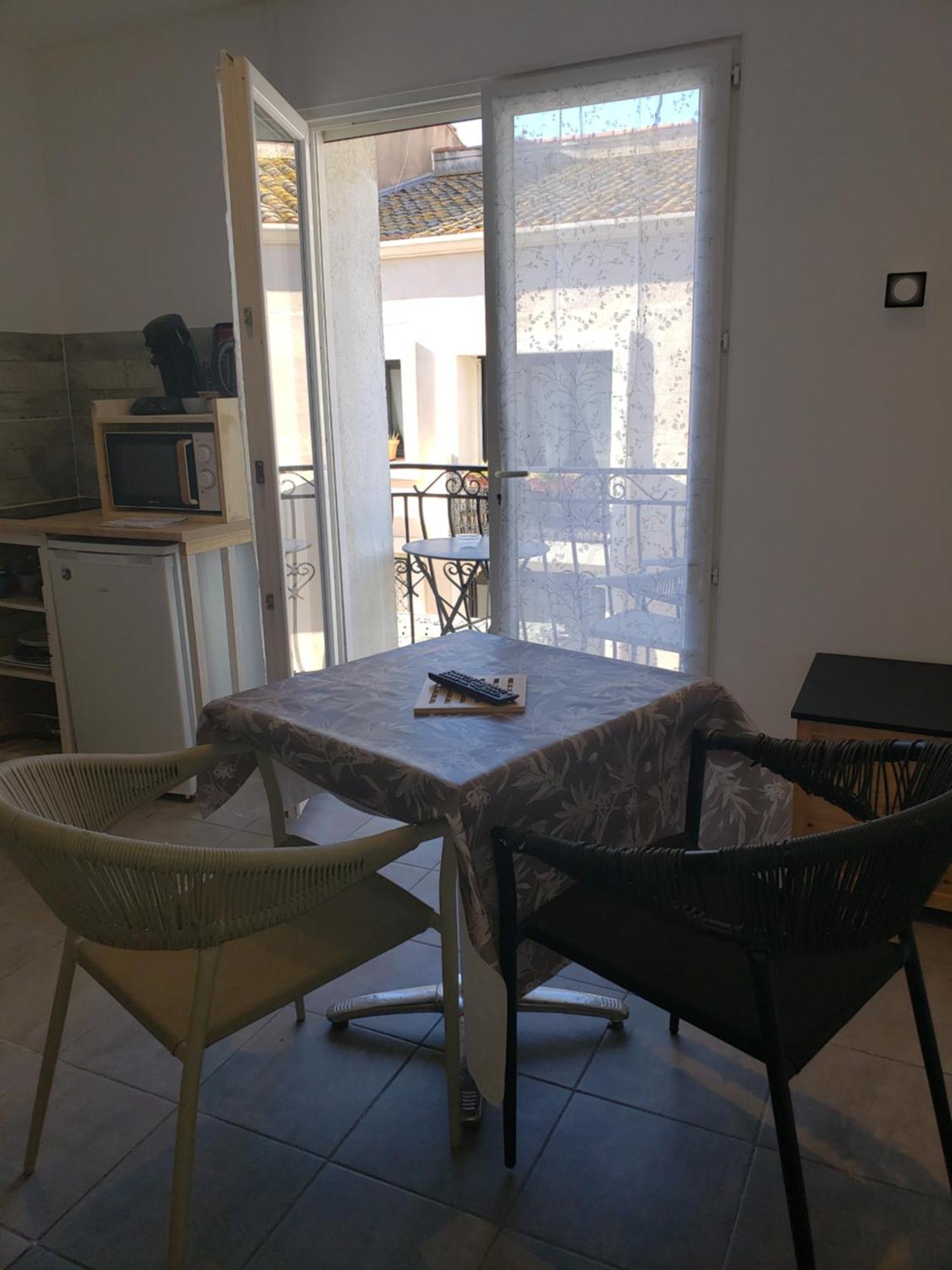 Apartamento LocMèze Exterior foto
